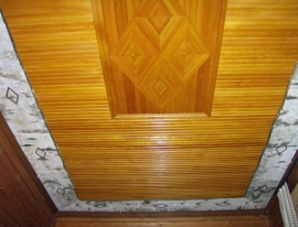 ceiling-with-birch-trim